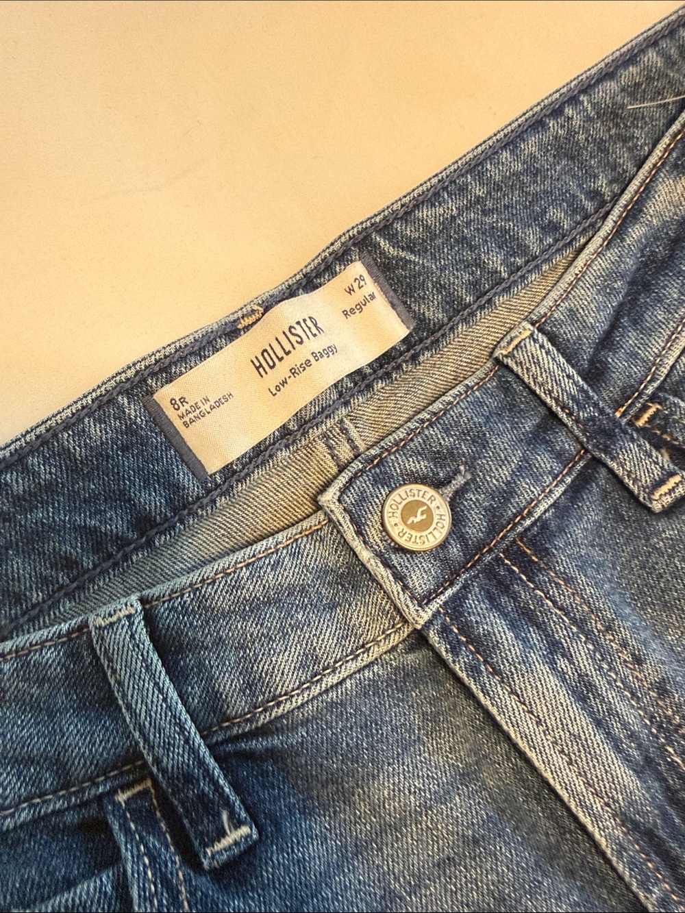 Hollister Medium Blue Low-Rise Baggy Jeans - Picture 2 of 8